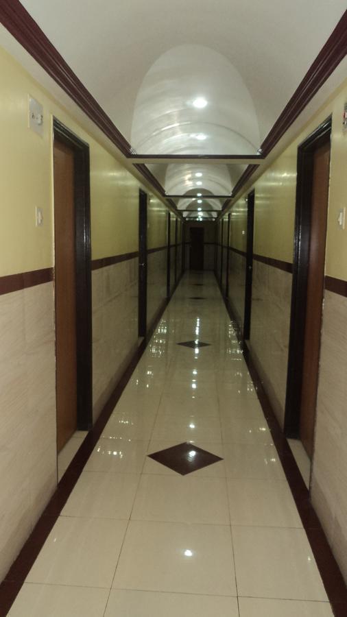 Girija Payyade Hotel Kalyān Zewnętrze zdjęcie