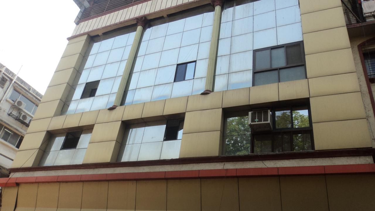 Girija Payyade Hotel Kalyān Zewnętrze zdjęcie