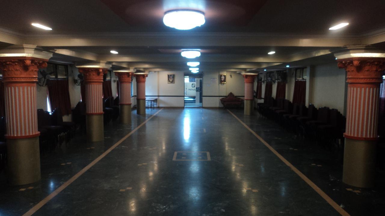 Girija Payyade Hotel Kalyān Zewnętrze zdjęcie